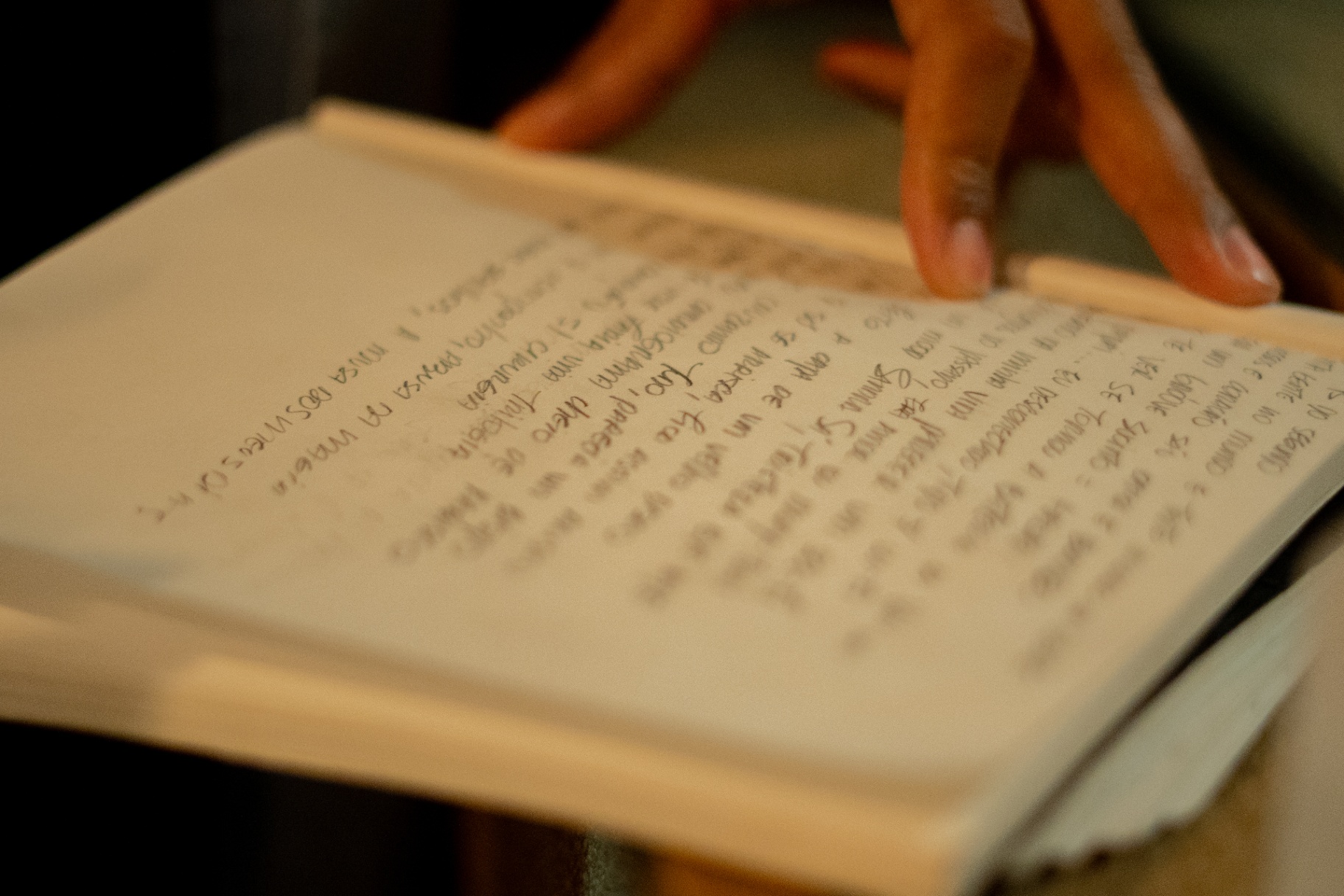 Tudo começa na letra